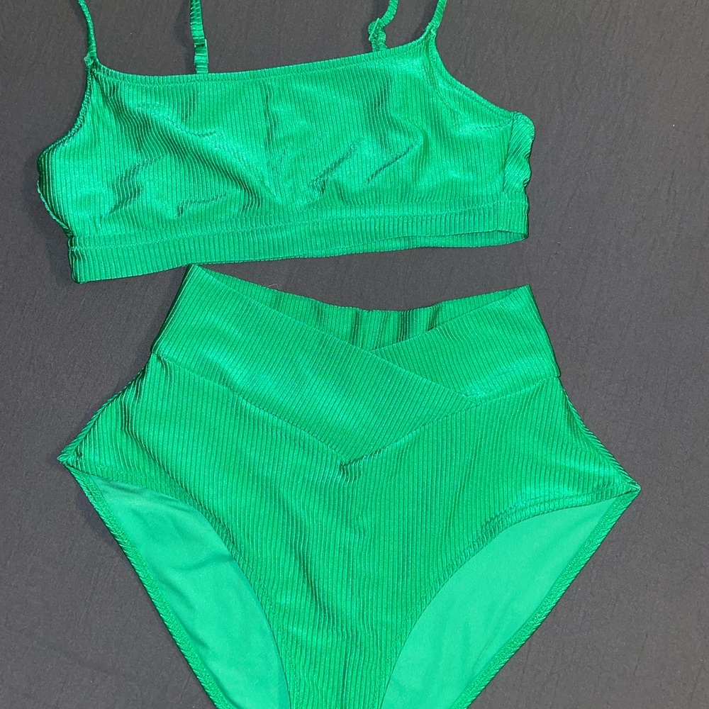 AErie Shine Crossover High-Waisted Bikini. Medium Top—Small bottoms(4-6)